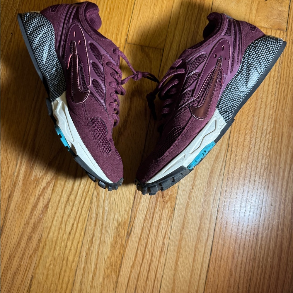 Nike Air Ghost Racer Bordeaux Size 7